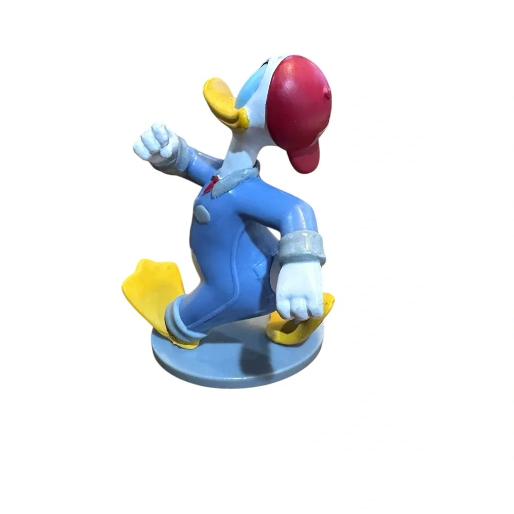 Disney Donald Duck Running Figurine 2.5‎ inch